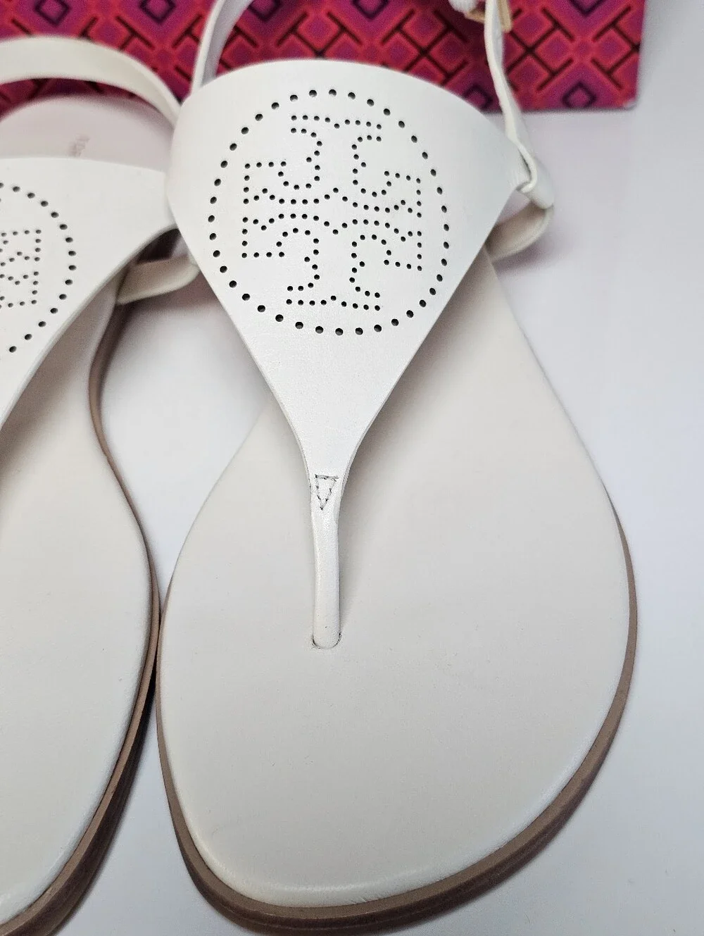 Tory Burch Capri Perf Leather Sandal Light Cream Size 10.5 NIB